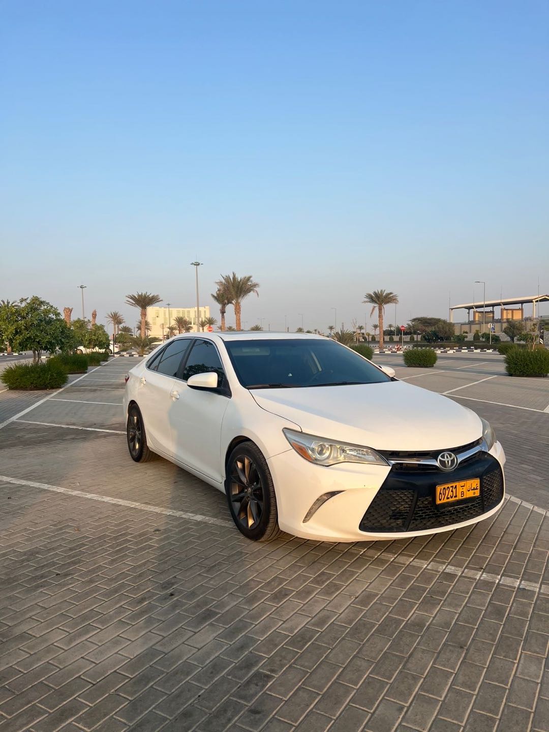 Car Image 2017 TOYOTA CAMRY XSE