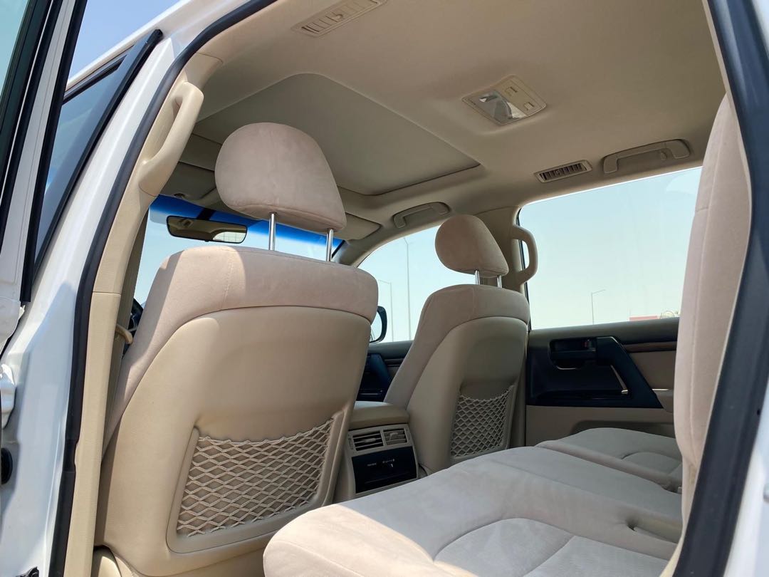 Car Image 2019 TOYOTA LAND CRUISER GX.R