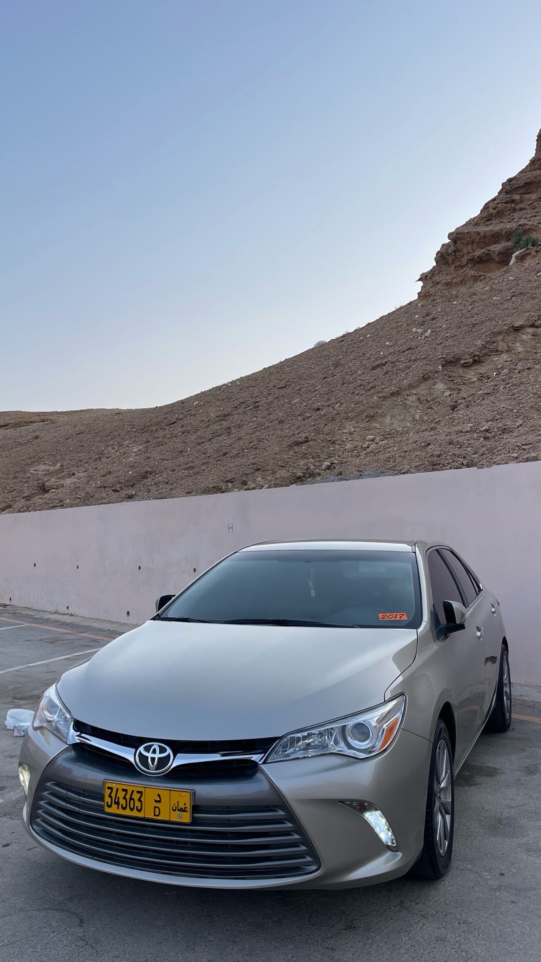 Car Image 2017 TOYOTA CAMRY XLE