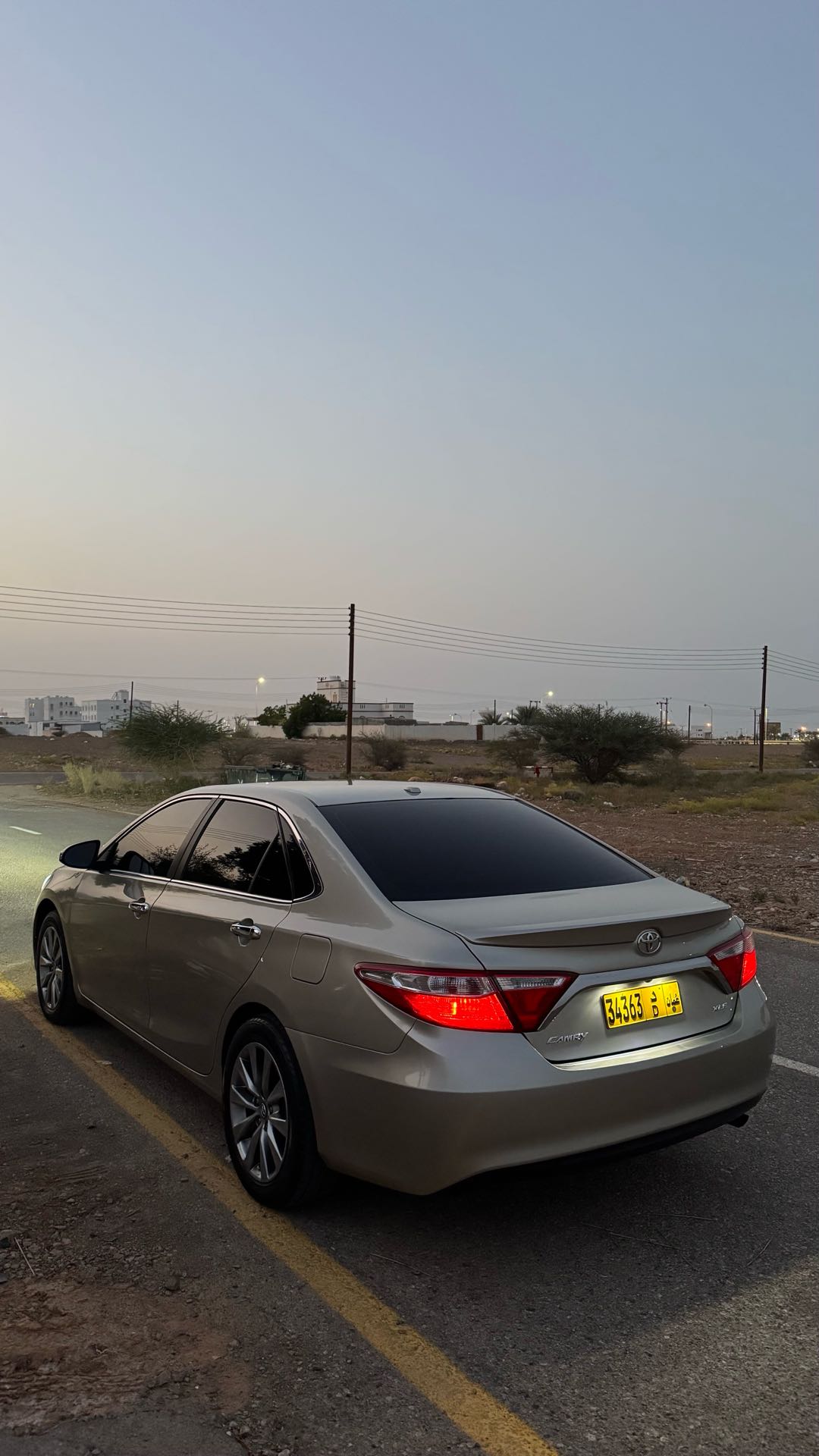 Car Image 2017 TOYOTA CAMRY XLE