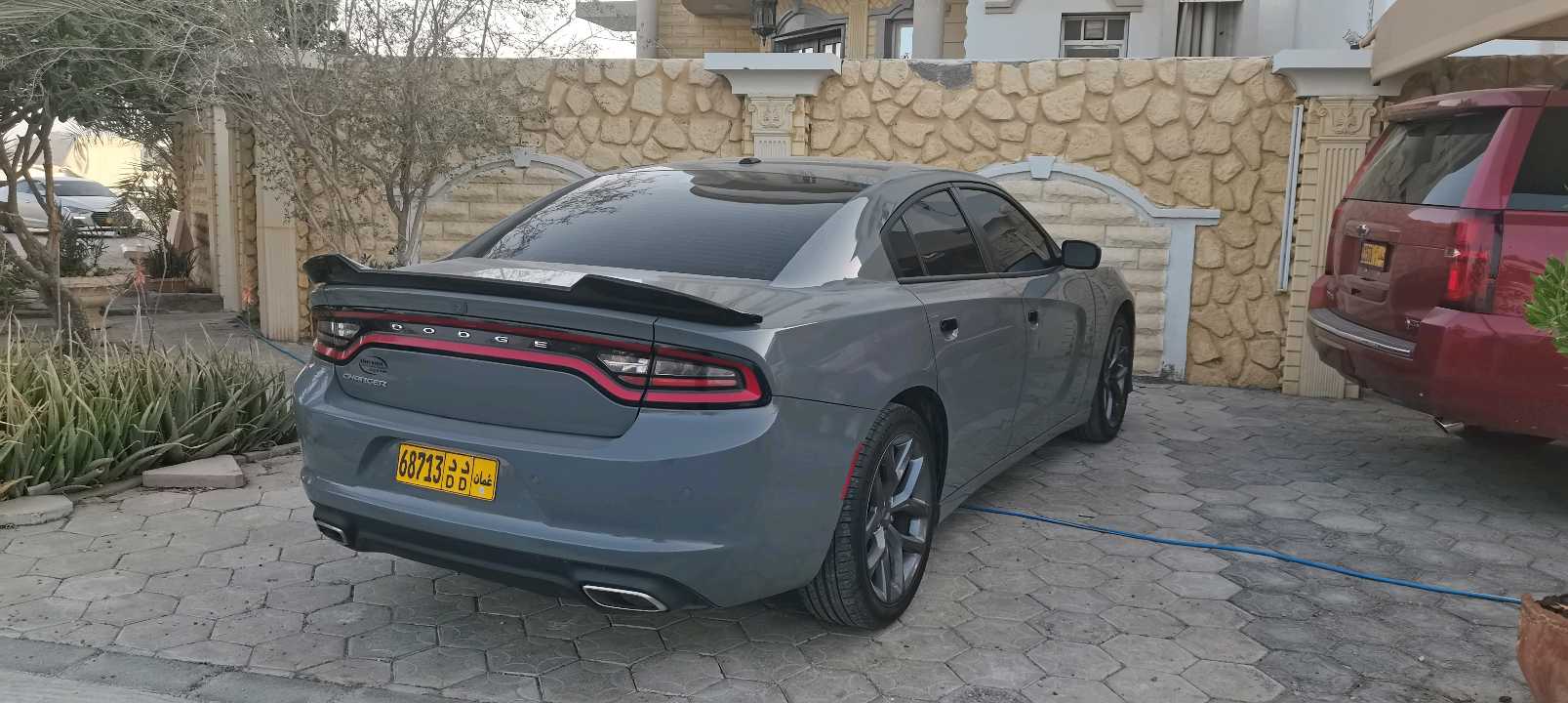 Car Image 2019 DODGE CHARGER SXT
