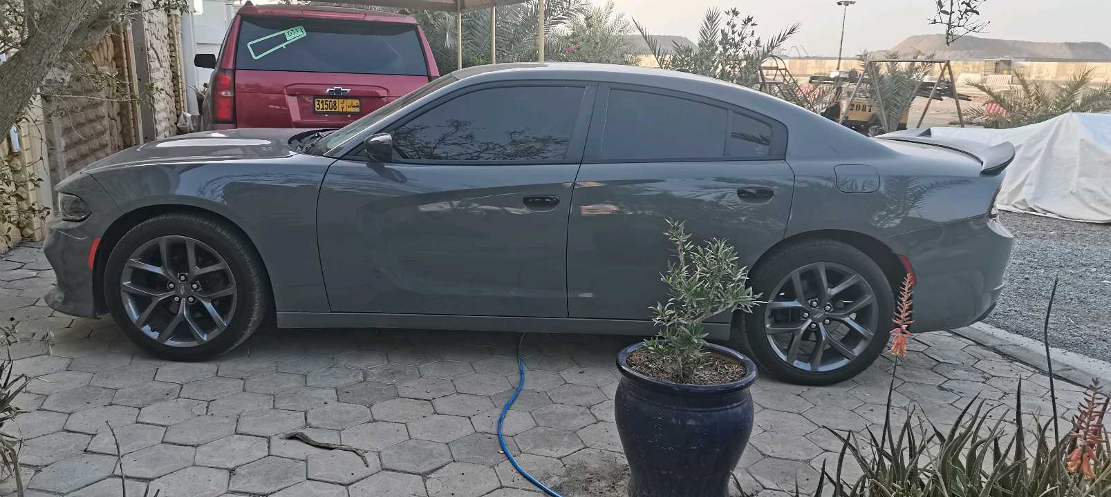 Car Image 2019 DODGE CHARGER SXT