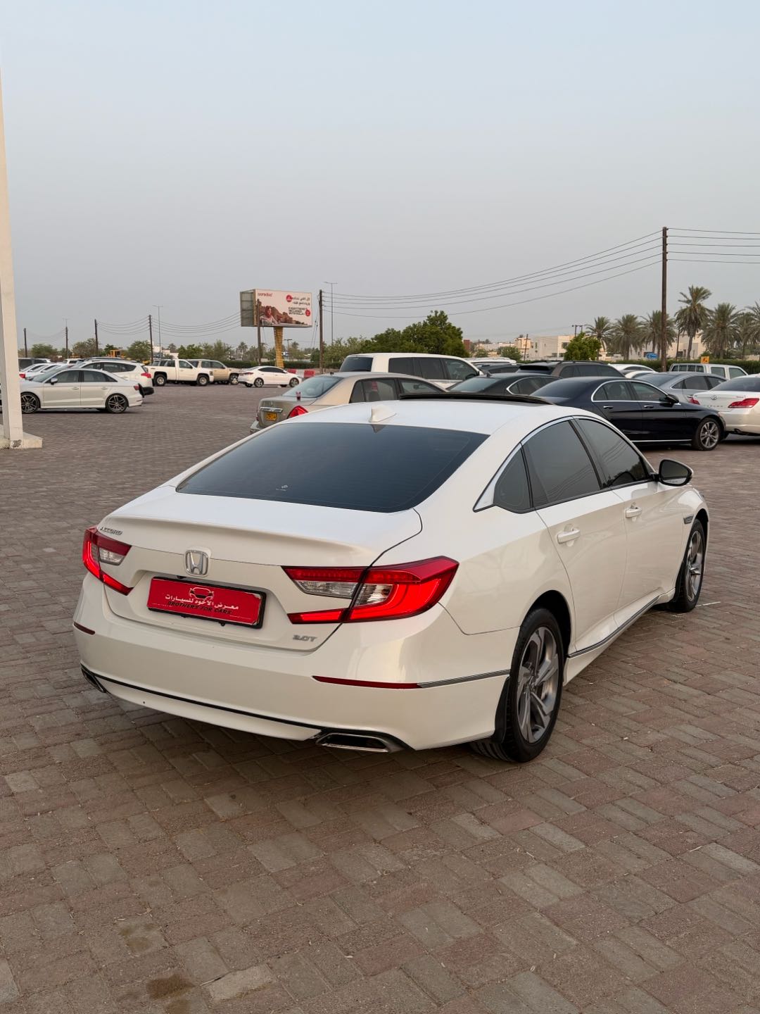 Car Image 2018 HONDA ACCORD EX