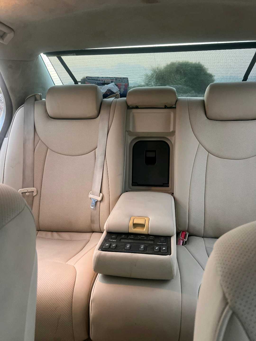 Car Image 2002 LEXUS LS 430