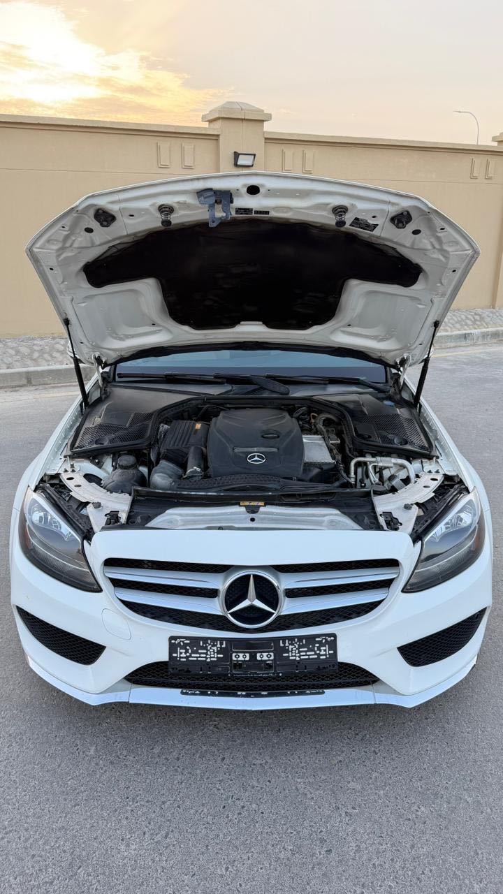 Car Image 2018 MERCEDES C Class 300