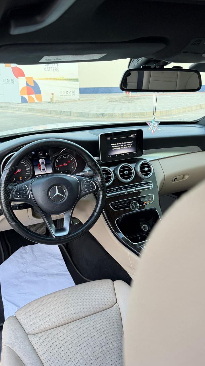 Car Image 2018 MERCEDES C Class 300