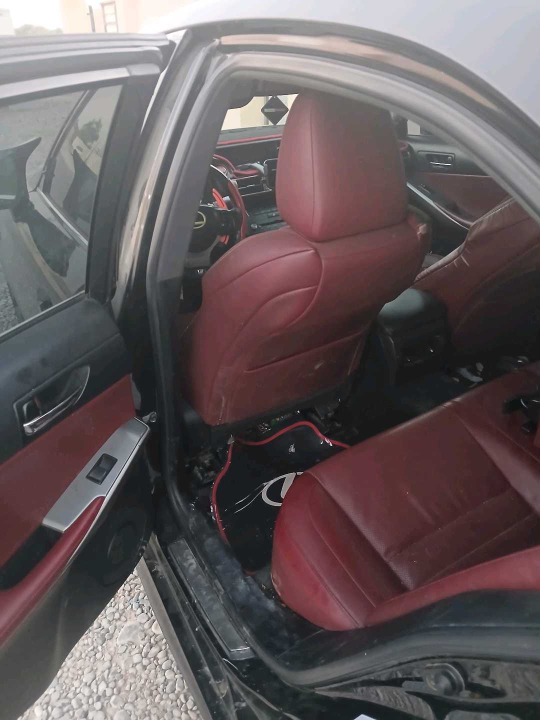 Car Image 2016 LEXUS IS 300