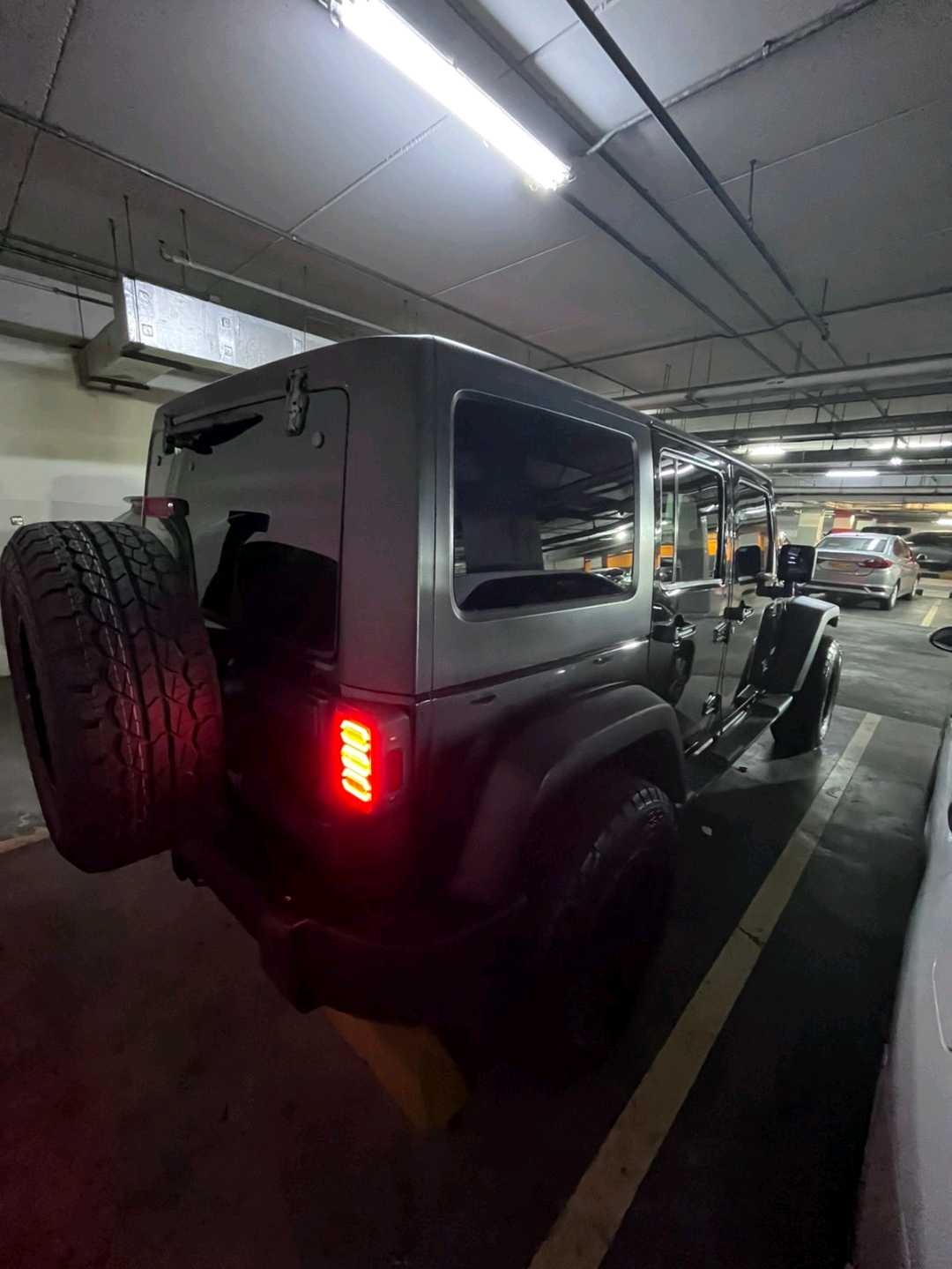 Car Image 2014 JEEP WRANGLER SAHARA