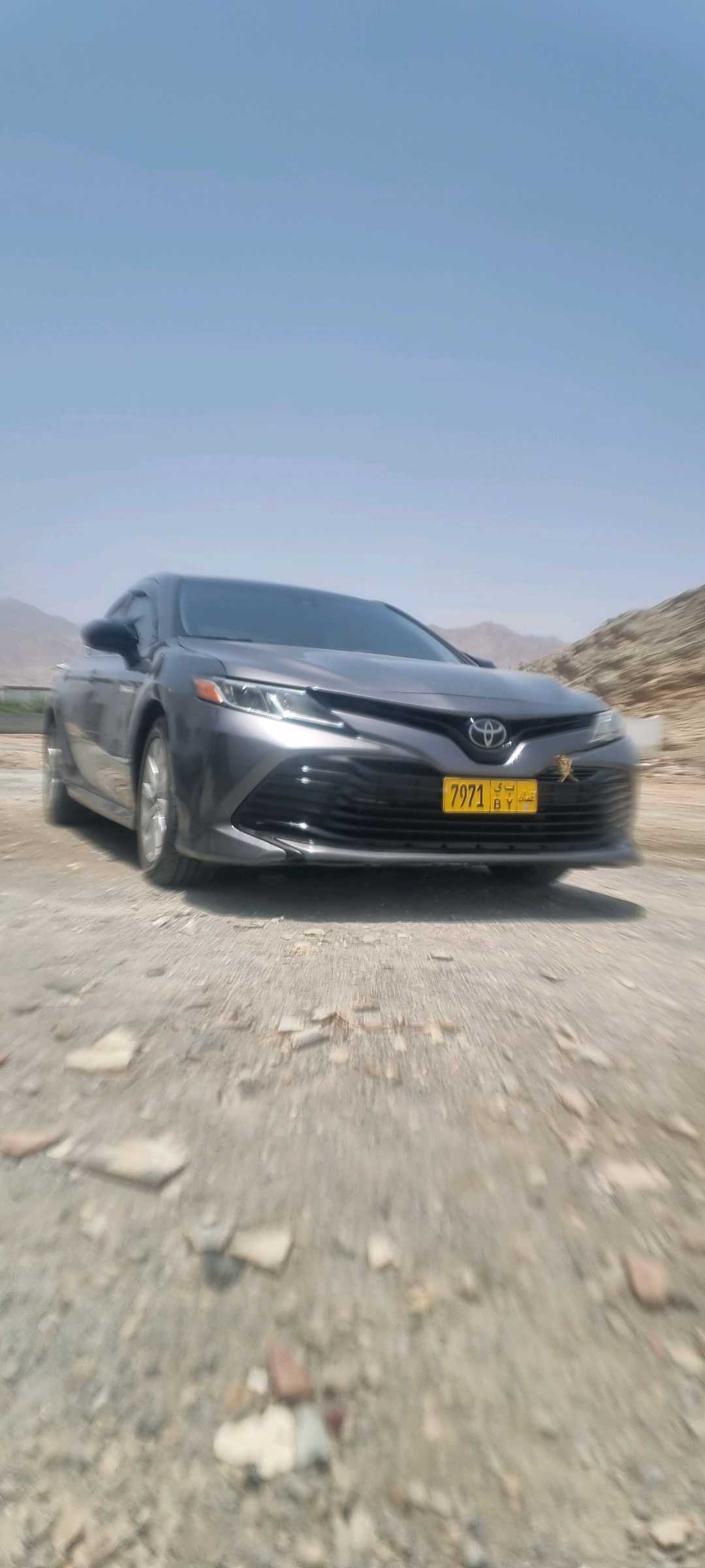 Car Image 2019 TOYOTA CAMRY LE