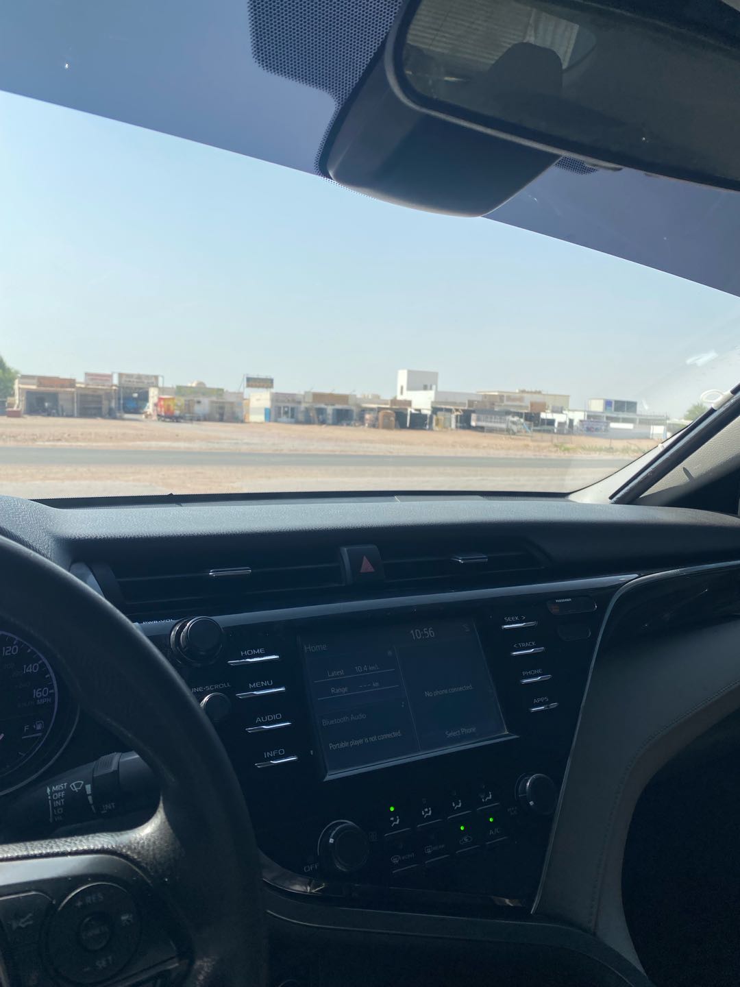 Car Image 2018 TOYOTA CAMRY LE