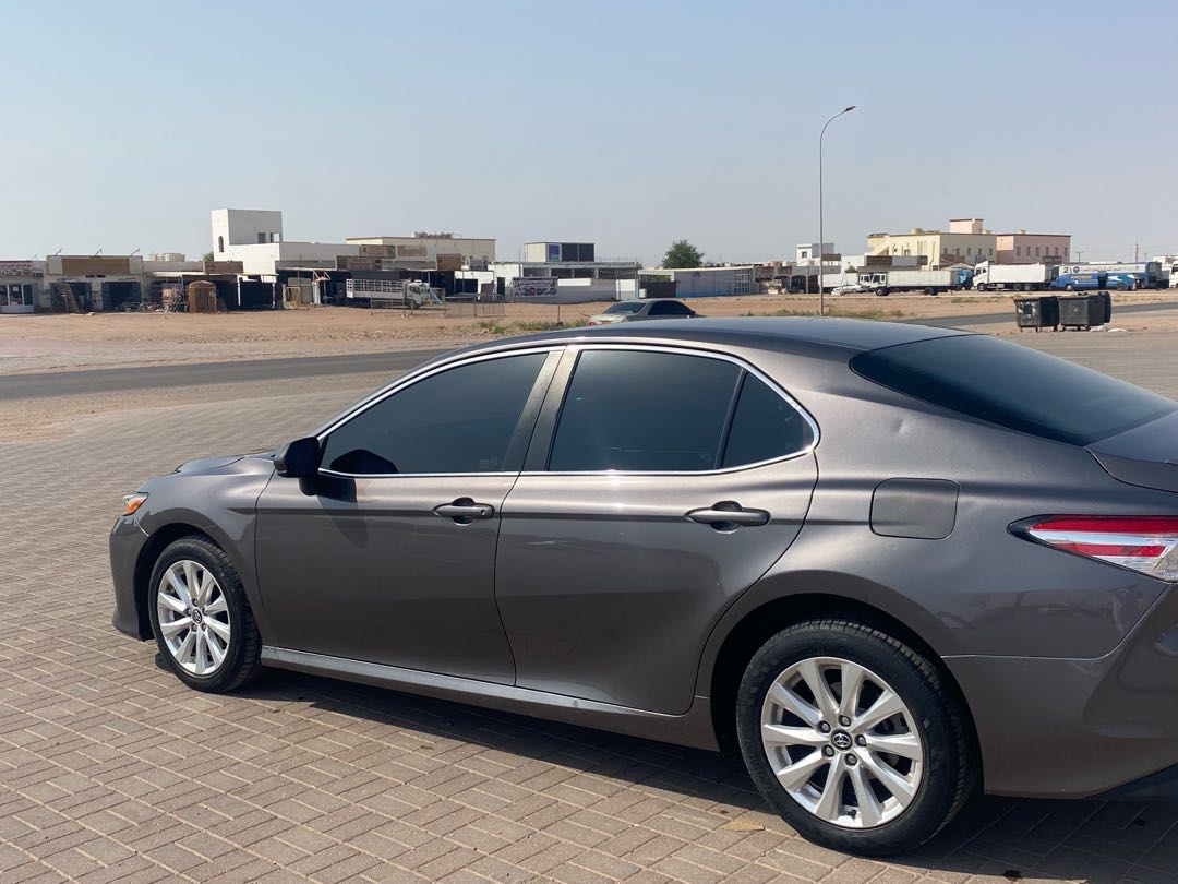 Car Image 2018 TOYOTA CAMRY LE