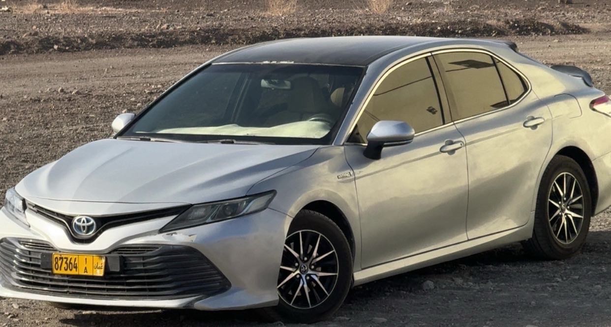 Car Image 2019 TOYOTA CAMRY LE