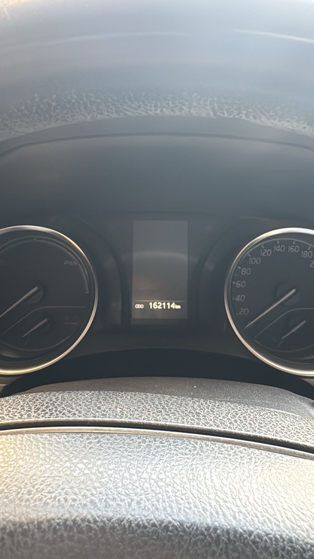 Car Image 2019 TOYOTA CAMRY LE