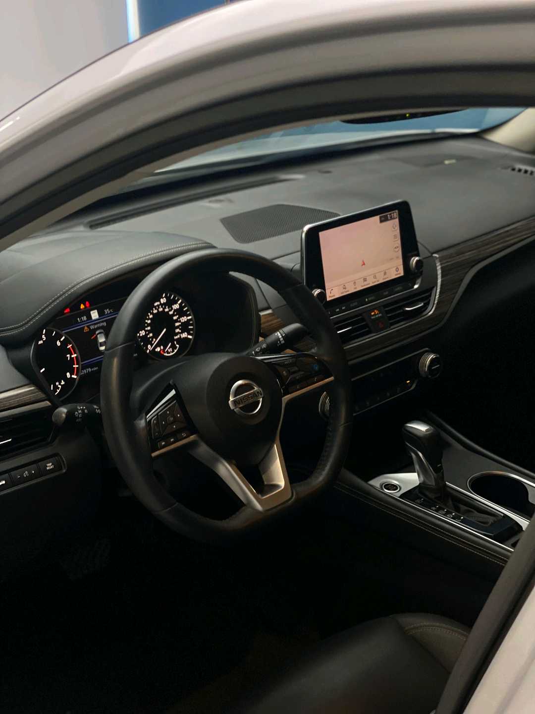 Car Image 2019 NISSAN ALTIMA SL