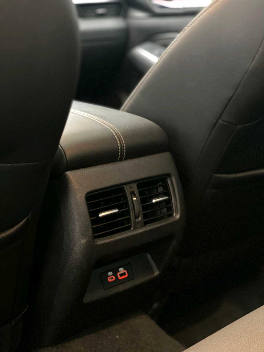 Car Image 2019 NISSAN ALTIMA SL