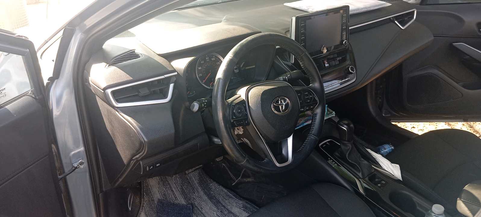 Car Image 2020 TOYOTA COROLLA SE