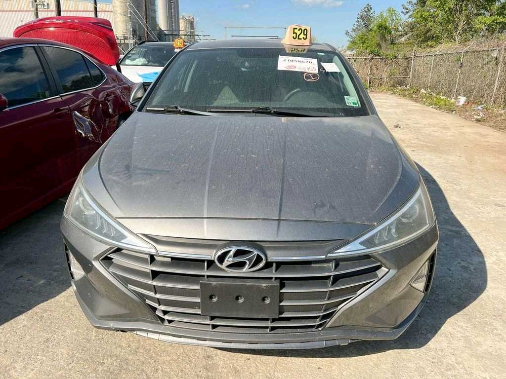 HYUNDAI ELANTRA 2019