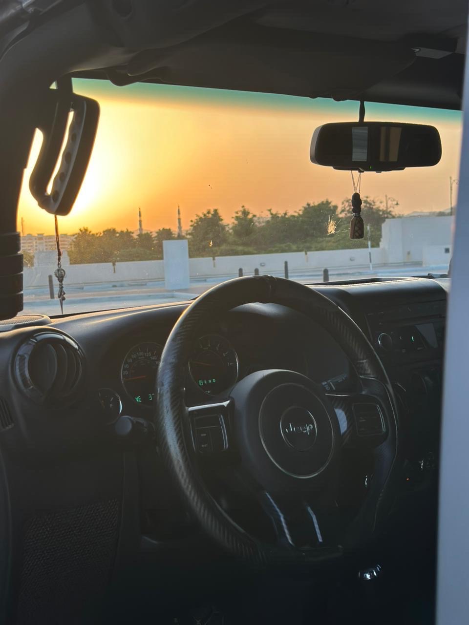 Car Image 2015 JEEP WRANGLER Sport