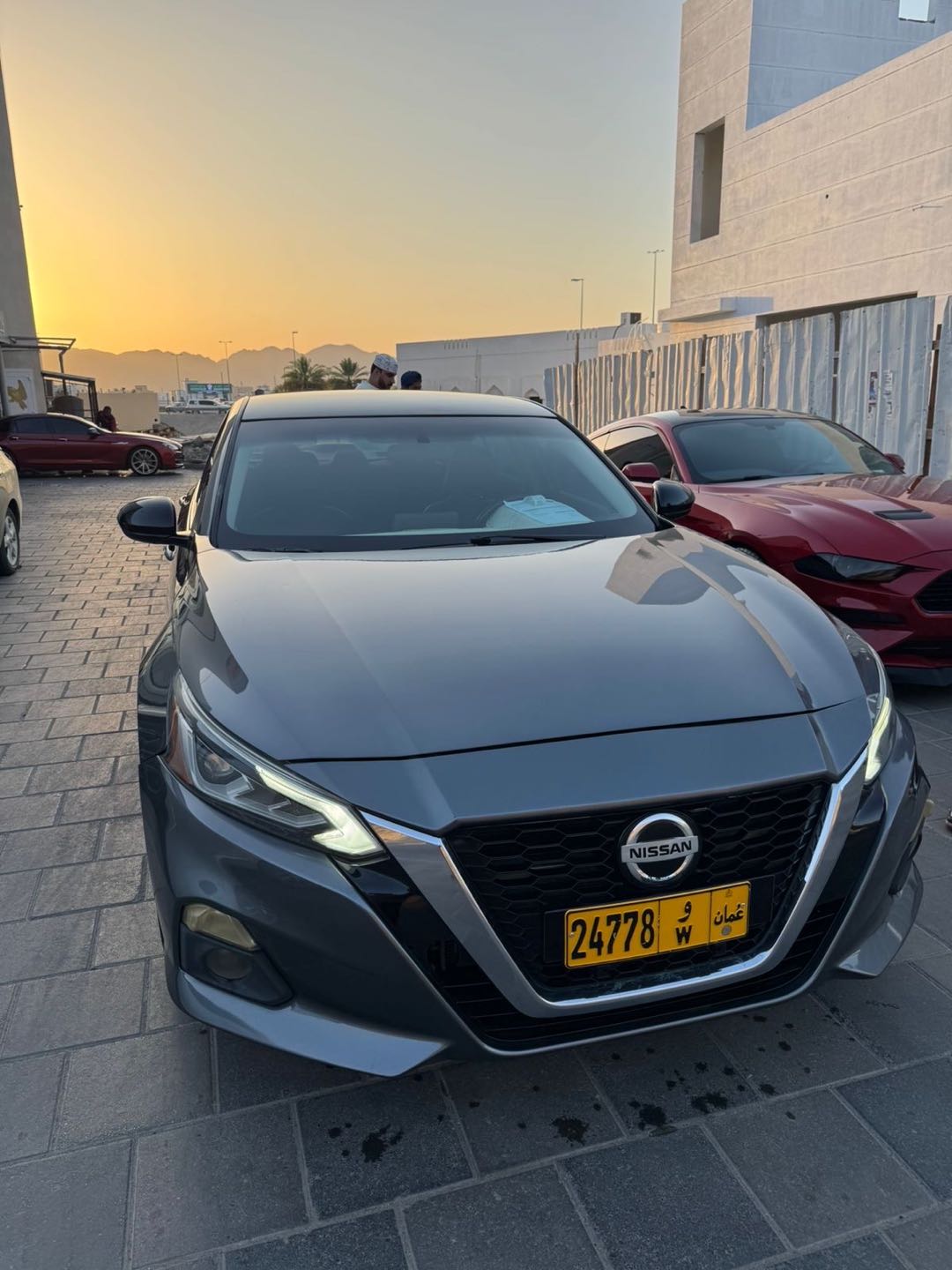 Car Image 2019 NISSAN ALTIMA SR
