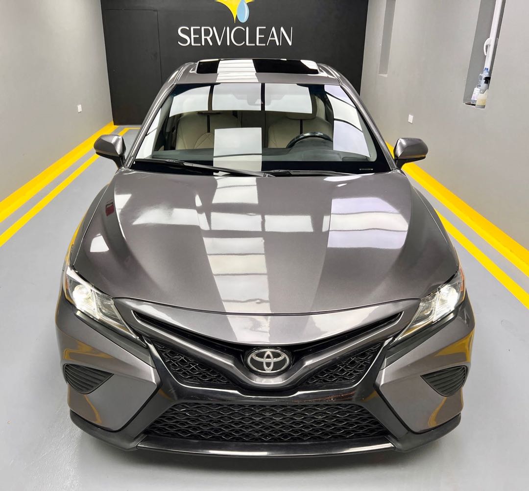Car Image 2018 TOYOTA CAMRY SE