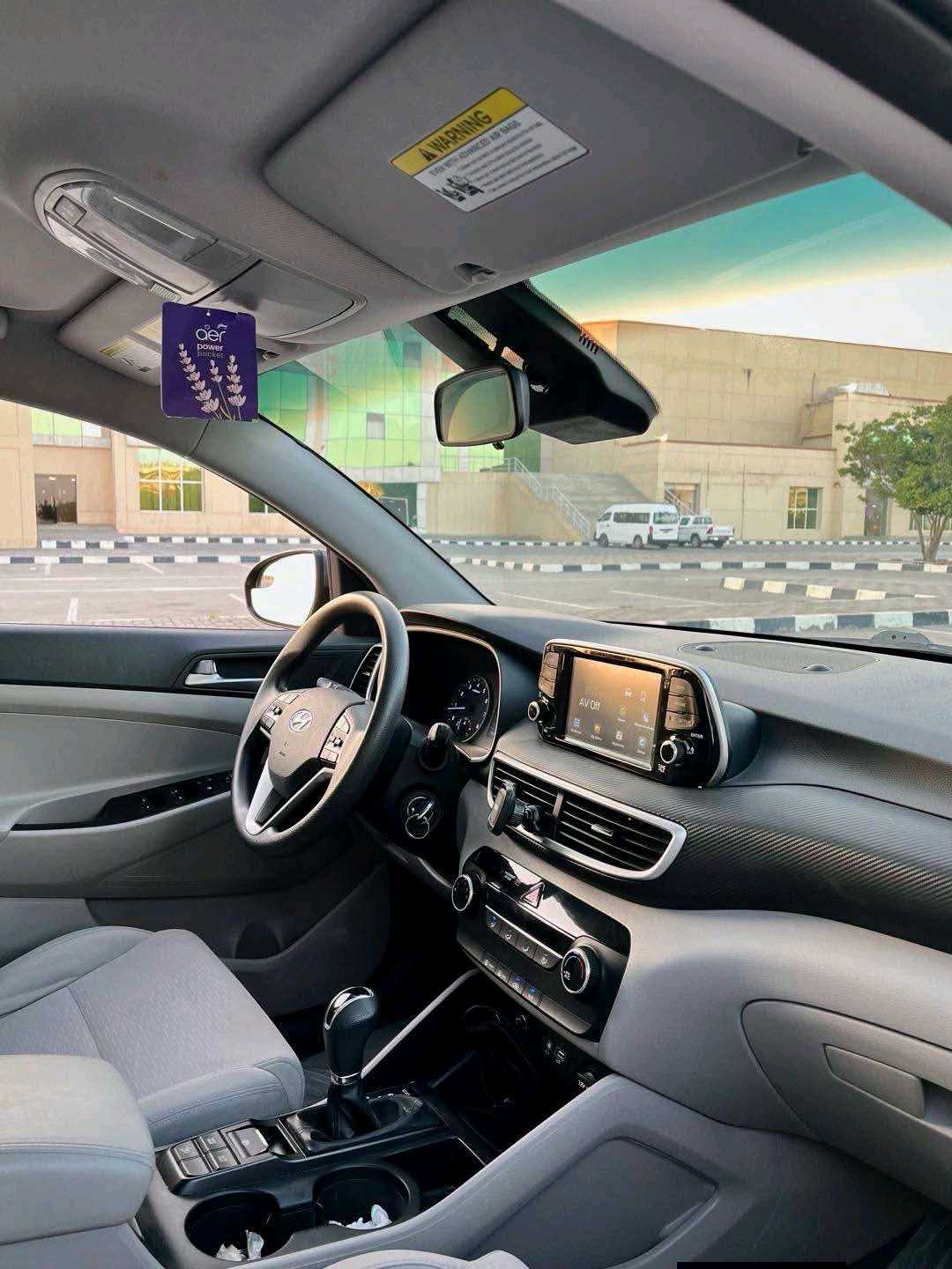 Car Image 2019 HYUNDAI TUCSON 