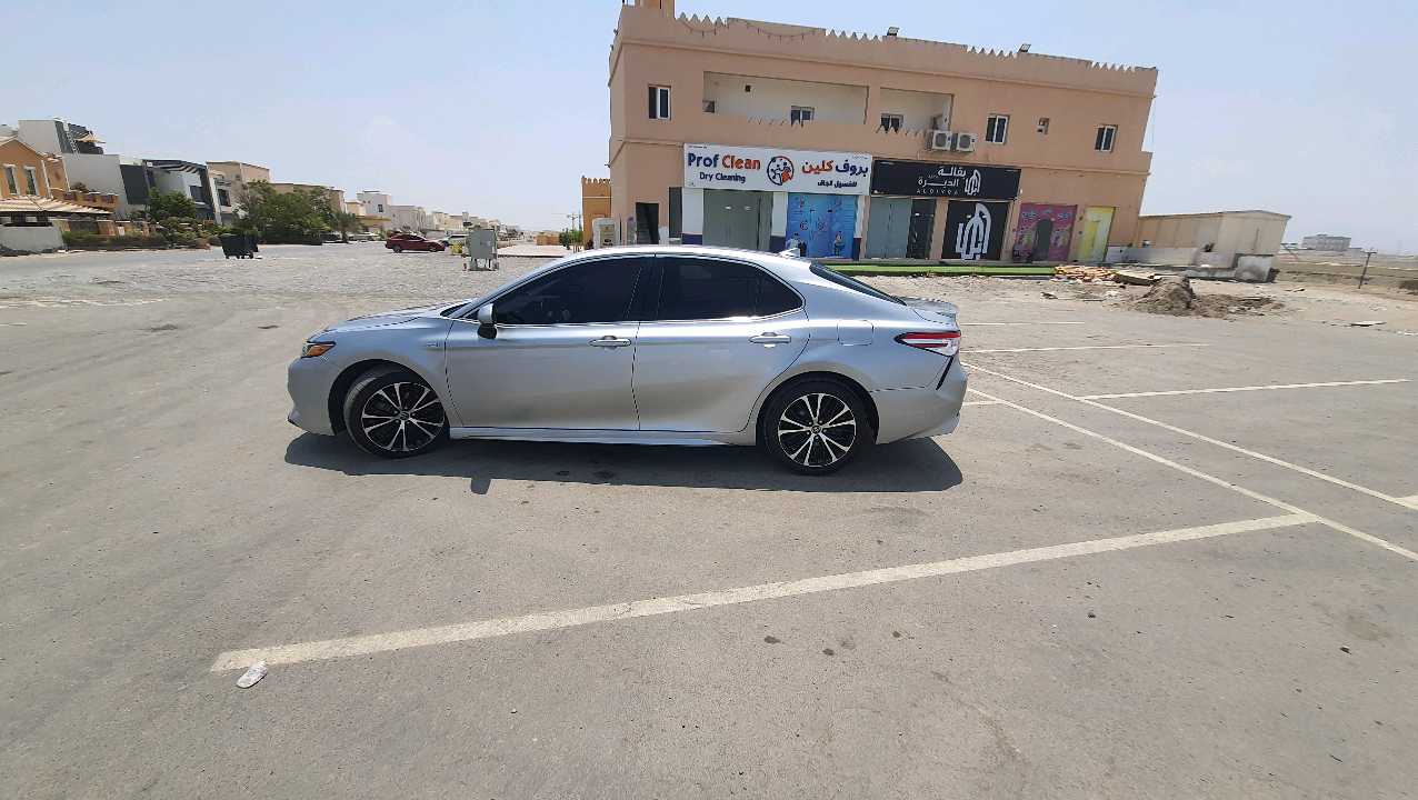 Car Image 2020 TOYOTA CAMRY SE