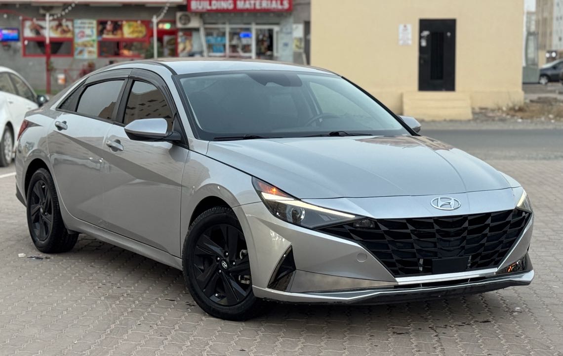 HYUNDAI ELANTRA 2023