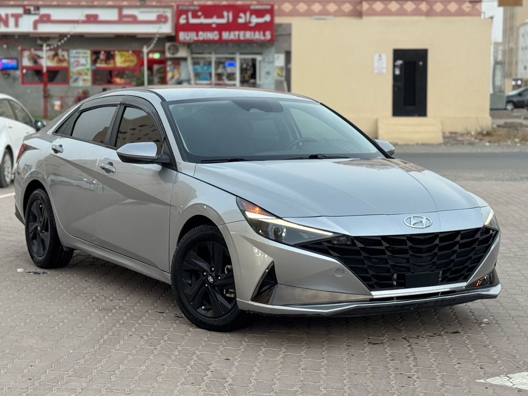 HYUNDAI ELANTRA 2023