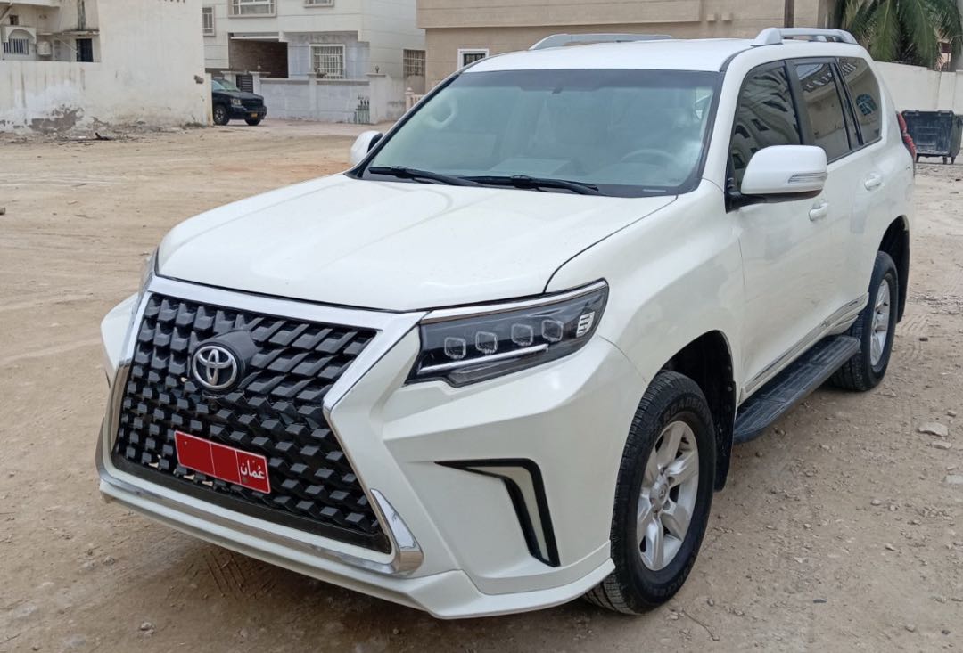 TOYOTA Prado 2017