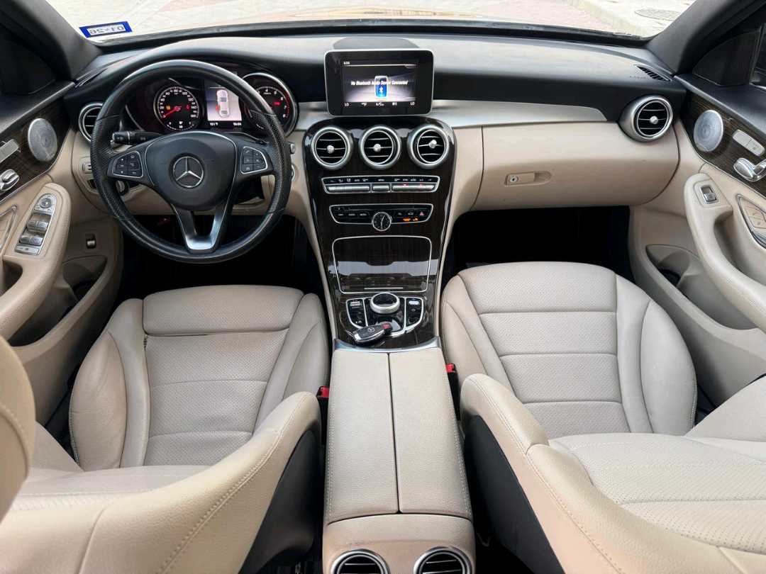 Car Image 2018 MERCEDES C Class 300