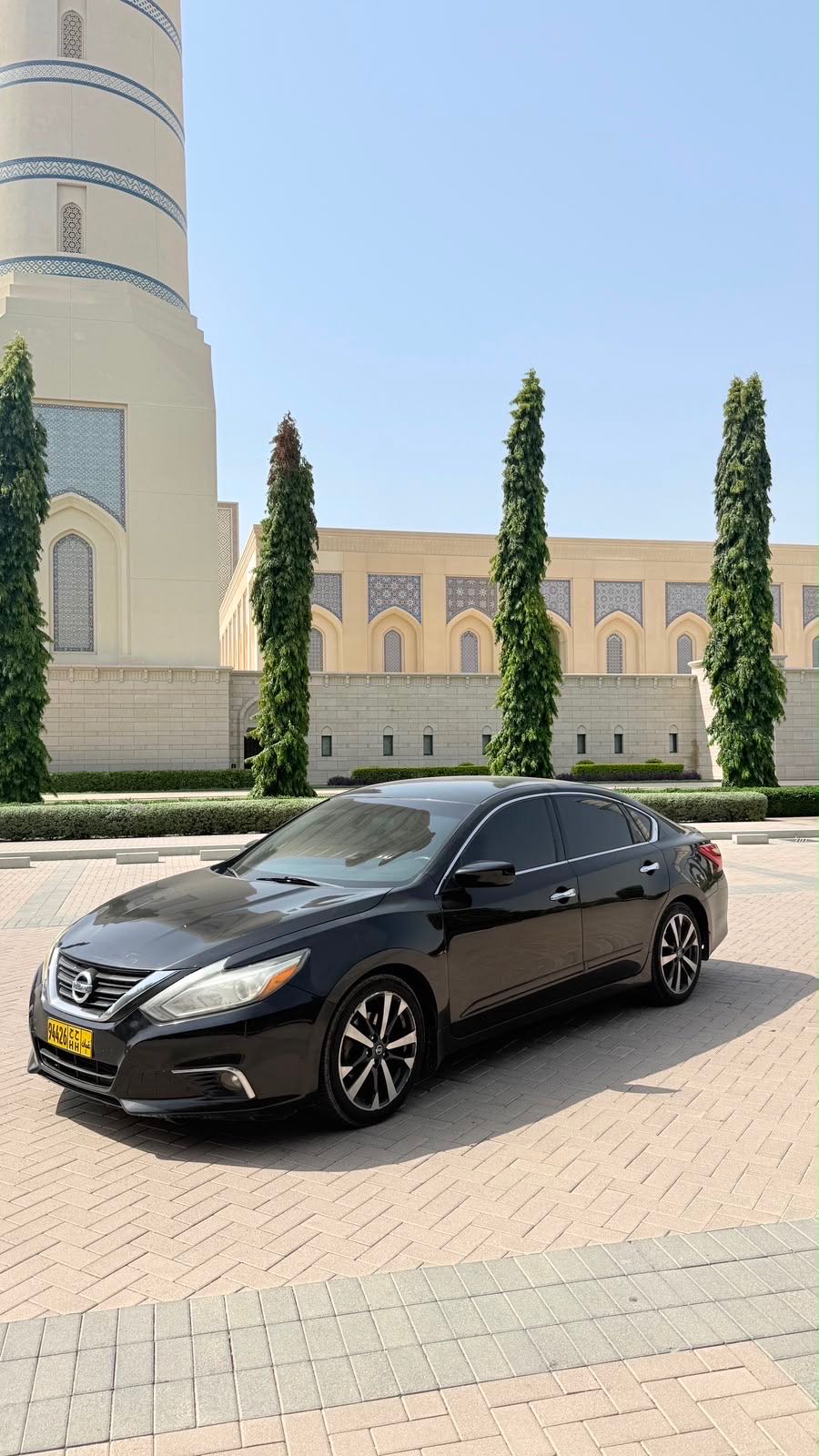 Car Image 2016 NISSAN ALTIMA SR