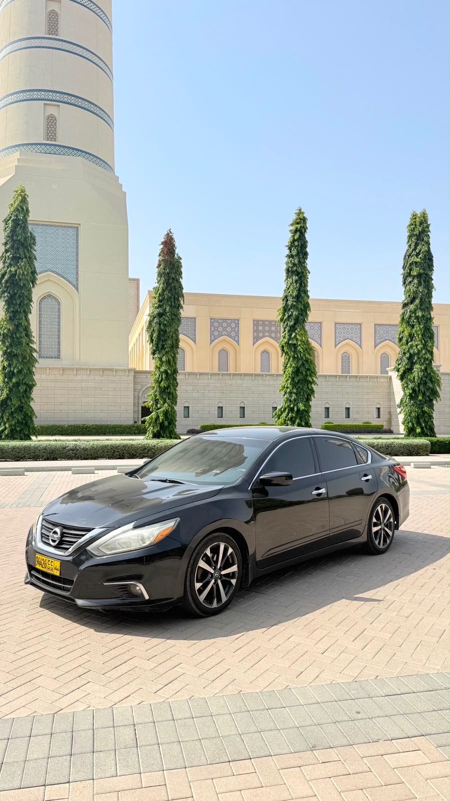 Car Image 2016 NISSAN ALTIMA SR
