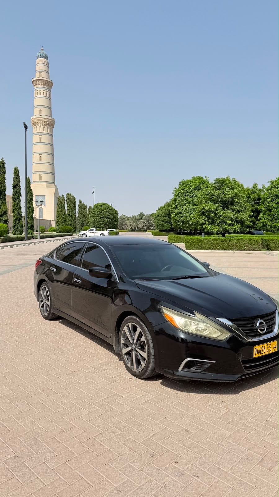 Car Image 2016 NISSAN ALTIMA SR