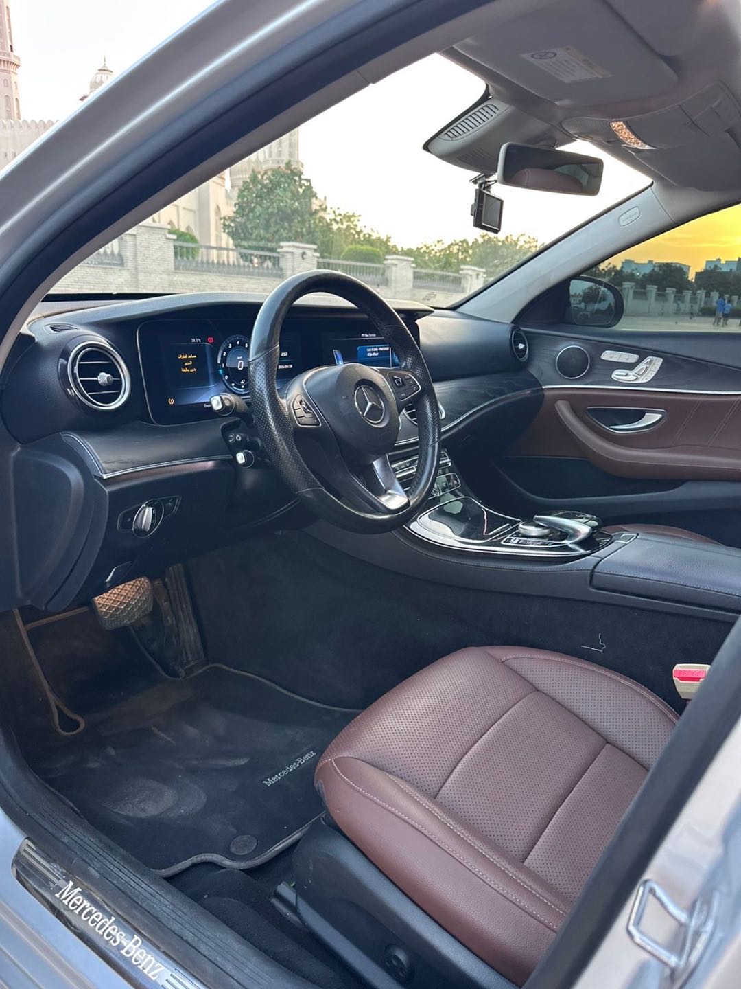 Car Image 2017 MERCEDES E Class 300