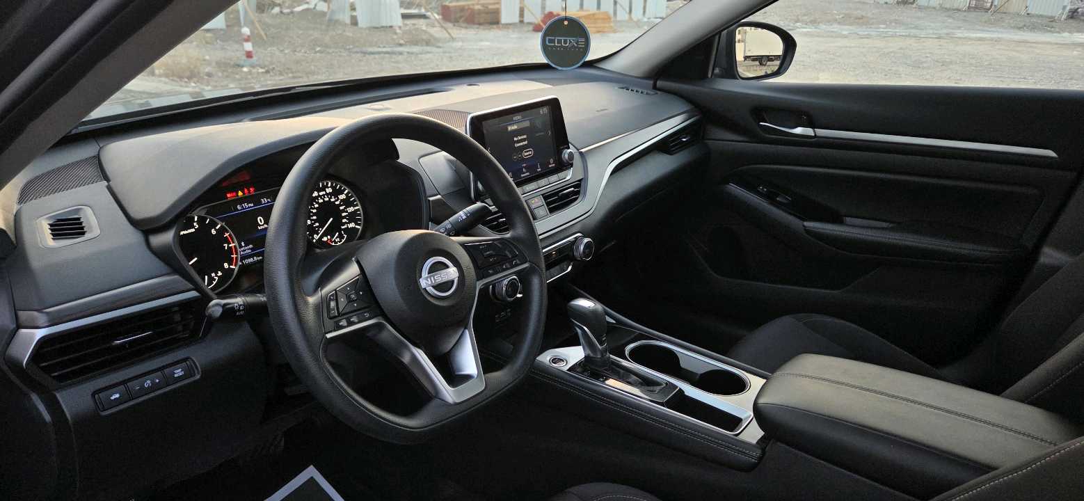 Car Image 2023 NISSAN ALTIMA SV