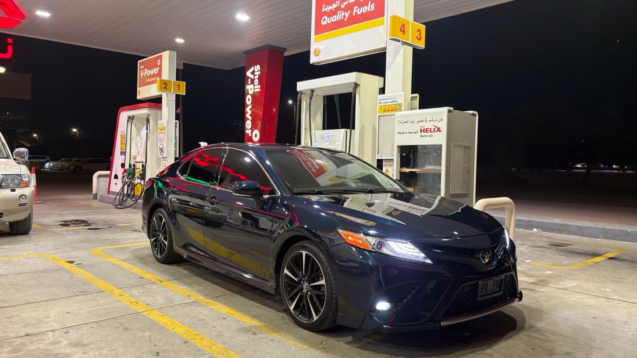 Car Image 2018 TOYOTA CAMRY XSE