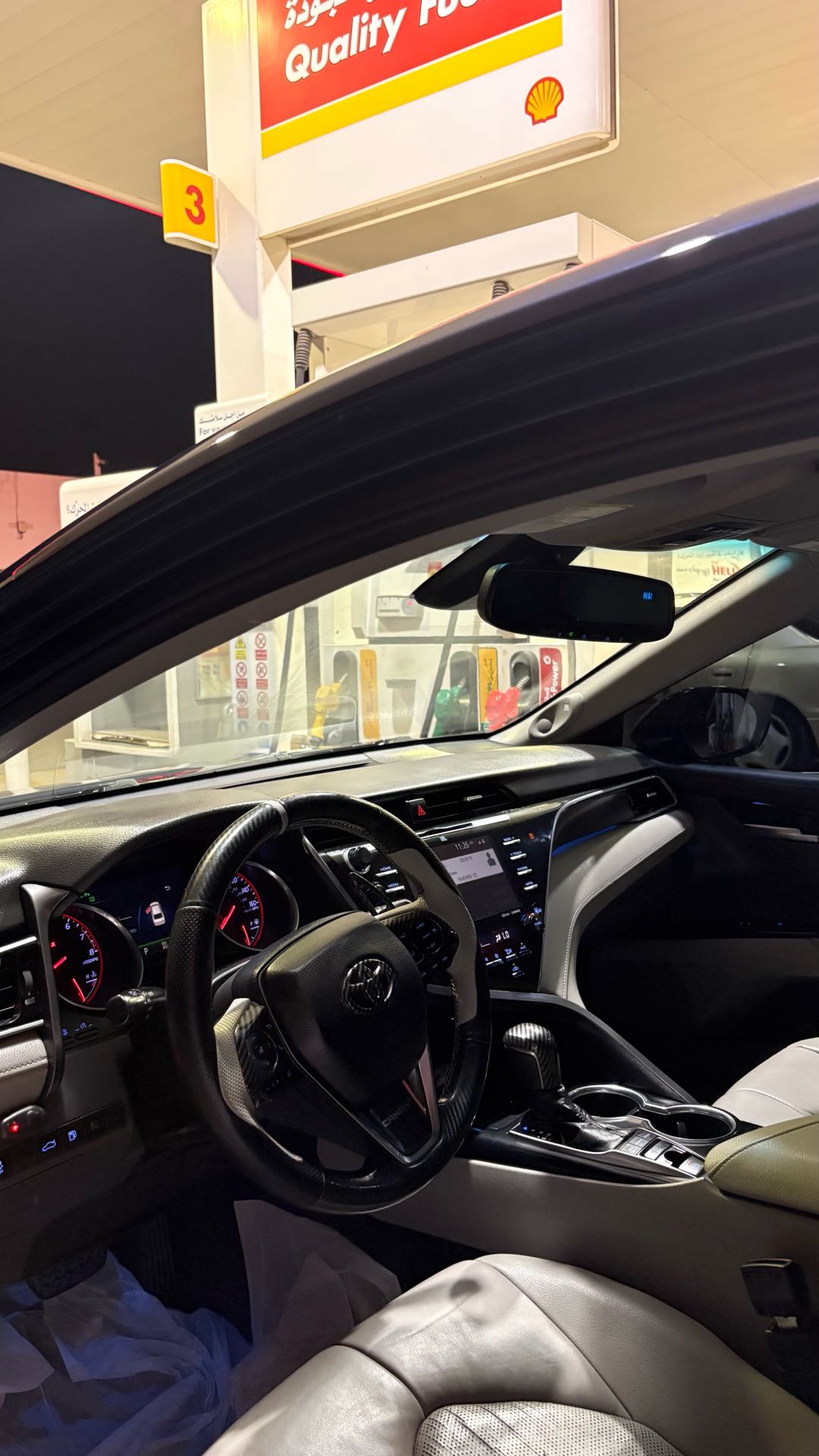 Car Image 2018 TOYOTA CAMRY XSE