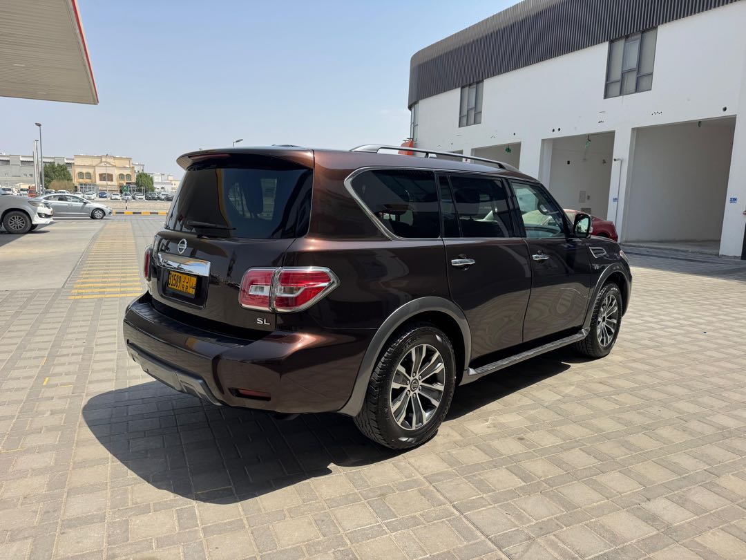 Car Image 2019 NISSAN ARMADA SL