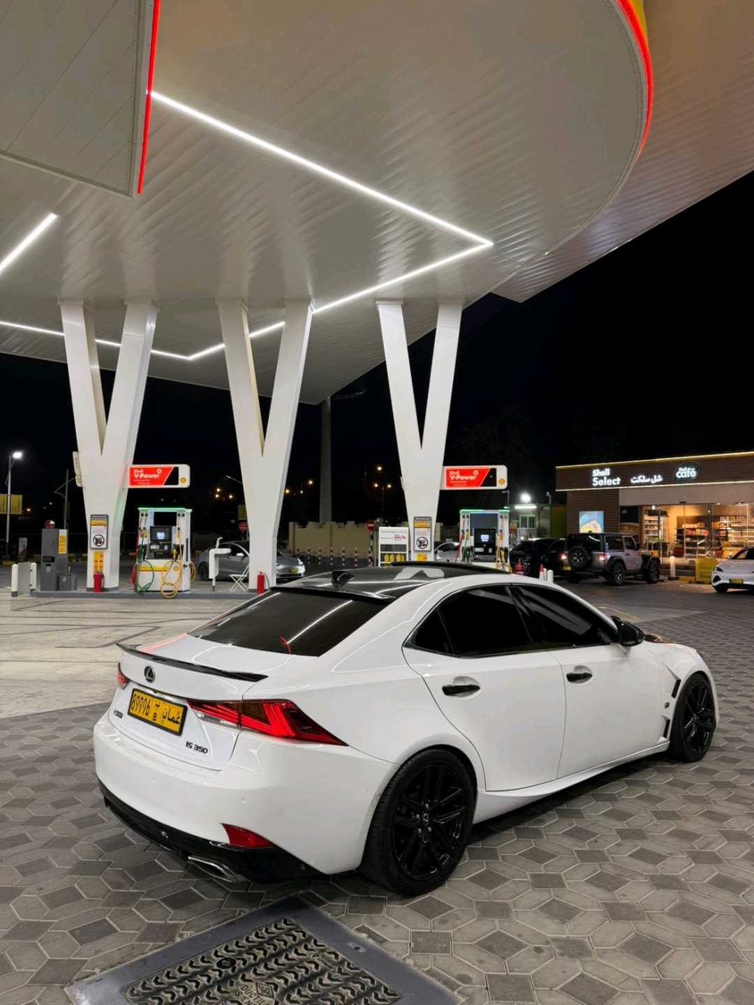 Car Image 2018 LEXUS IS 350