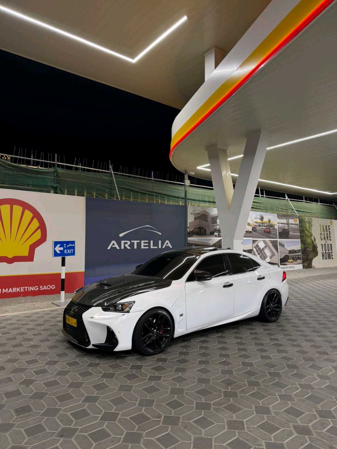 Car Image 2018 LEXUS IS 350