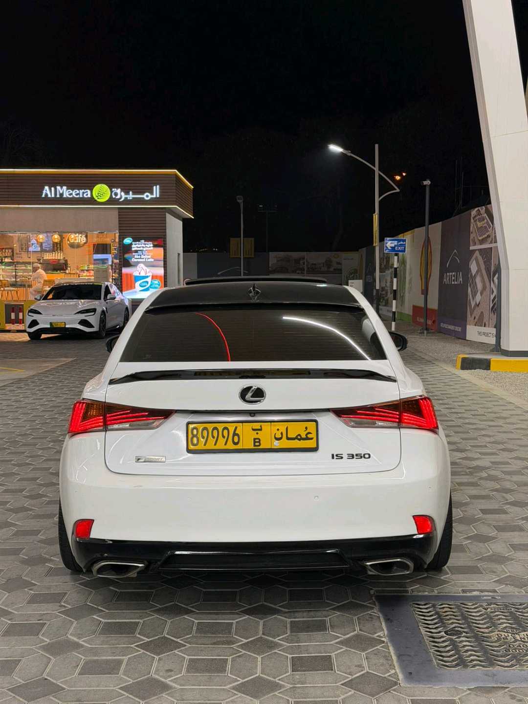 Car Image 2018 LEXUS IS 350