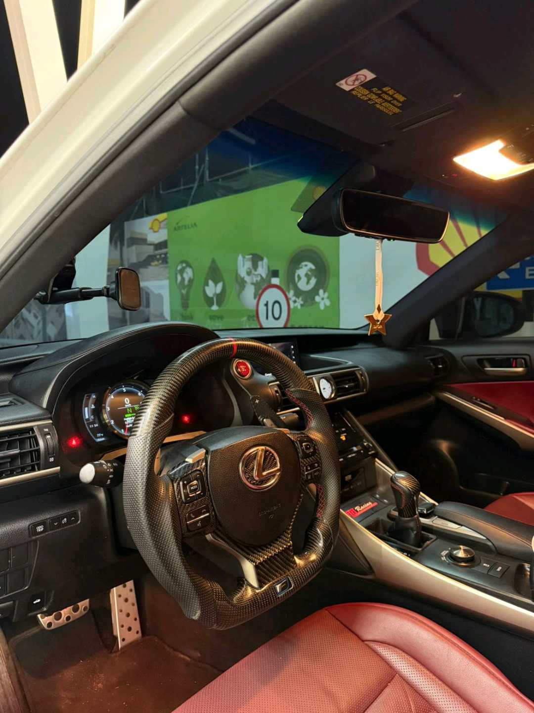 Car Image 2018 LEXUS IS 350