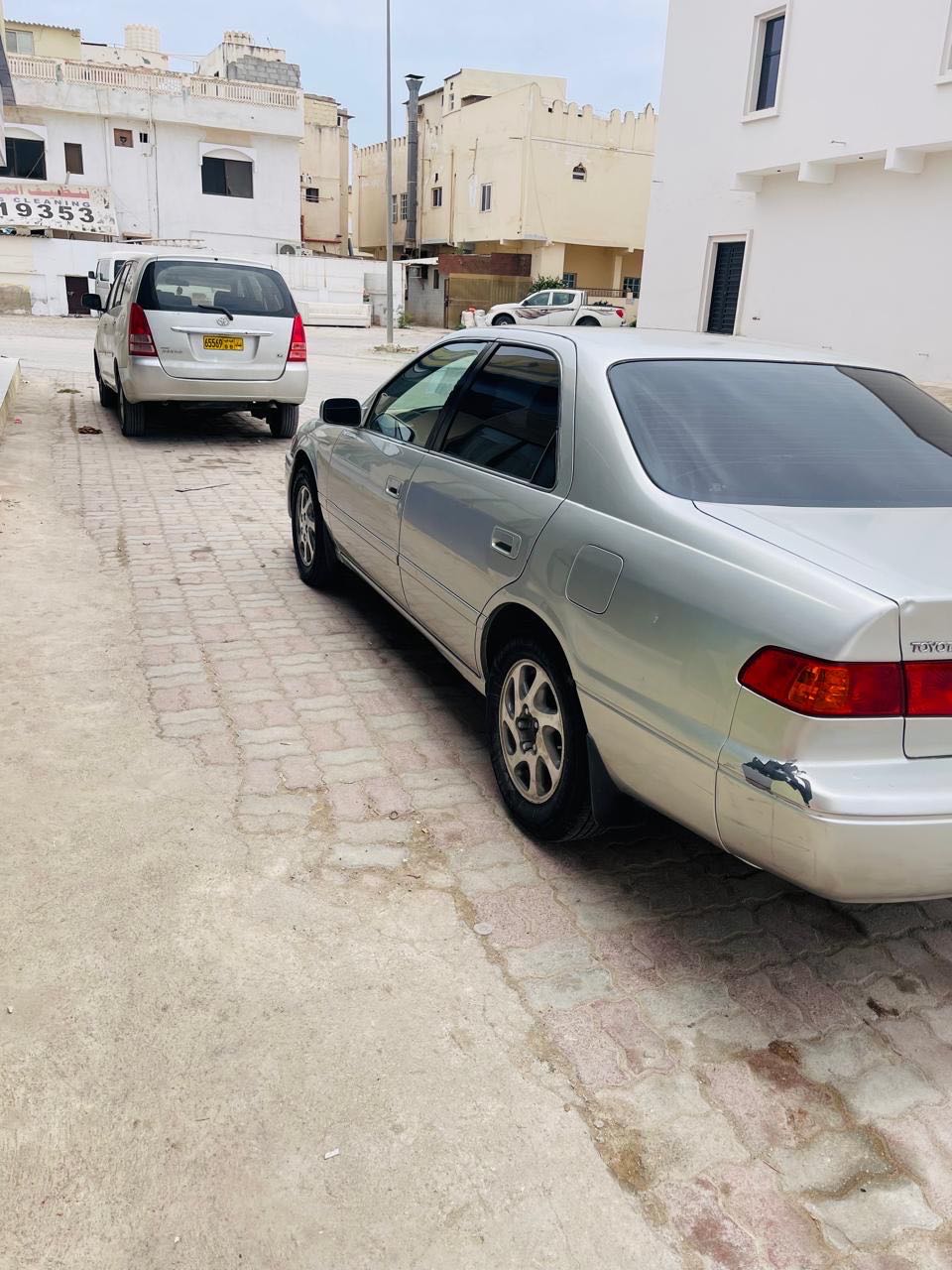 Car Image 2000 TOYOTA CAMRY LE