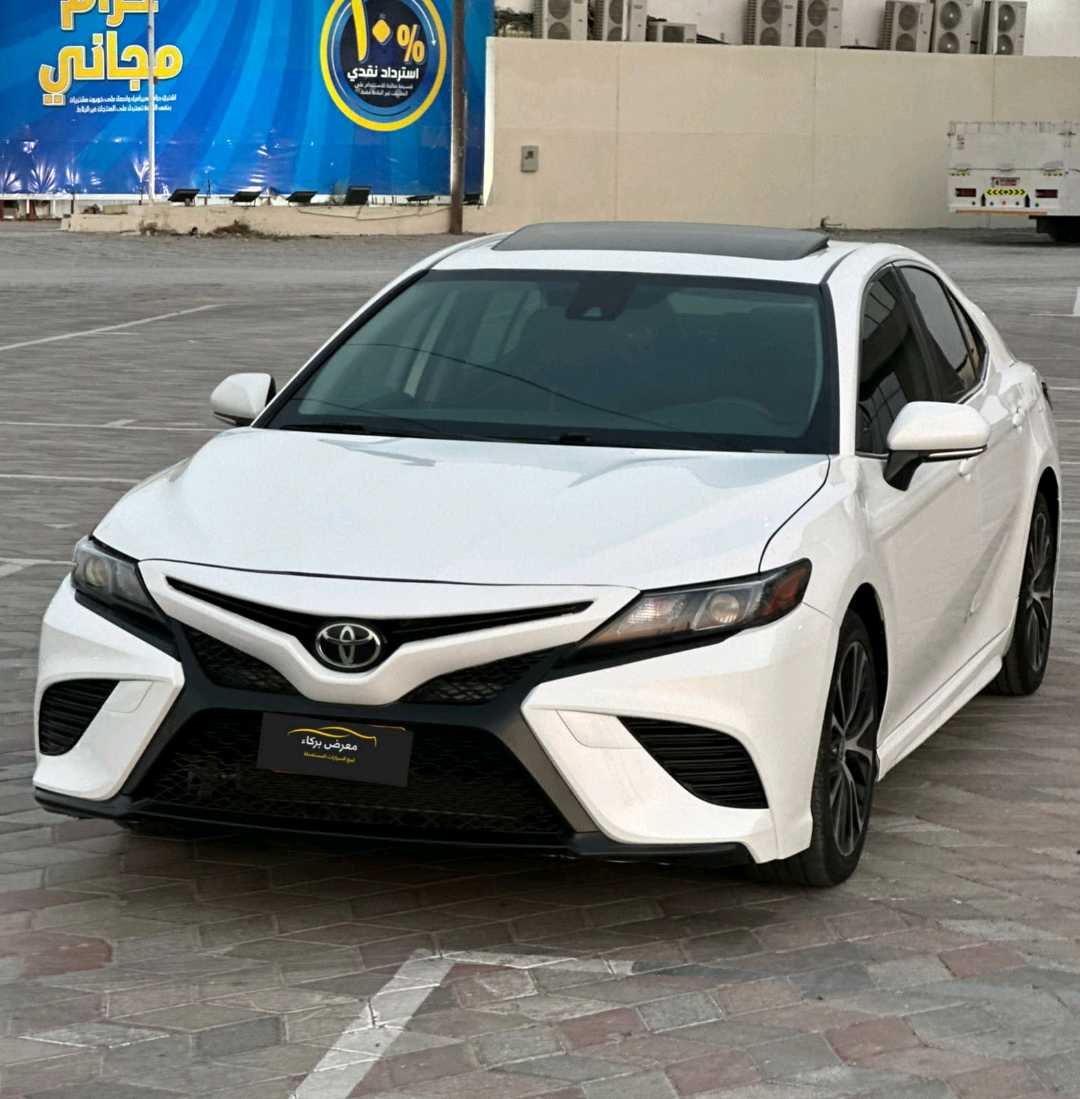 Car Image 2020 TOYOTA CAMRY SE