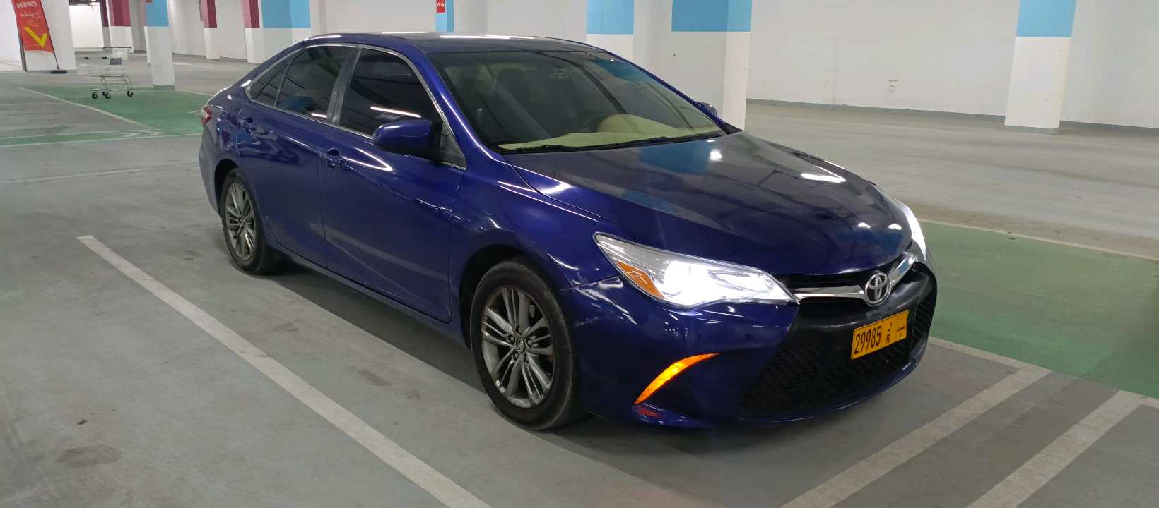 Car Image 2016 TOYOTA CAMRY SE