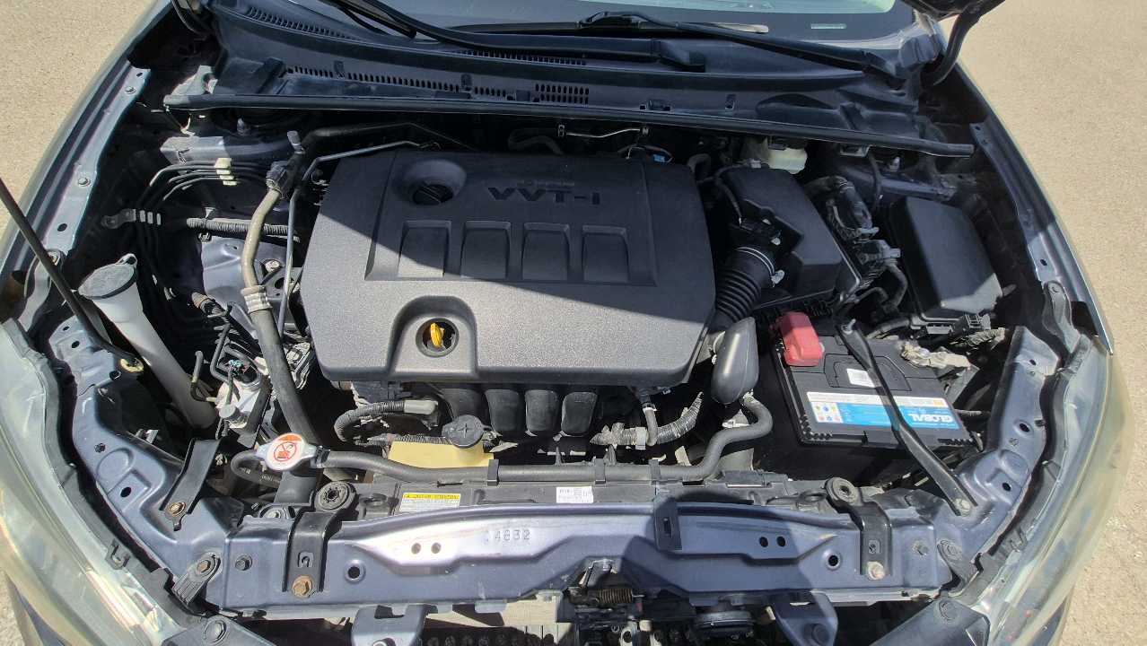 Car Image 2018 TOYOTA COROLLA SE