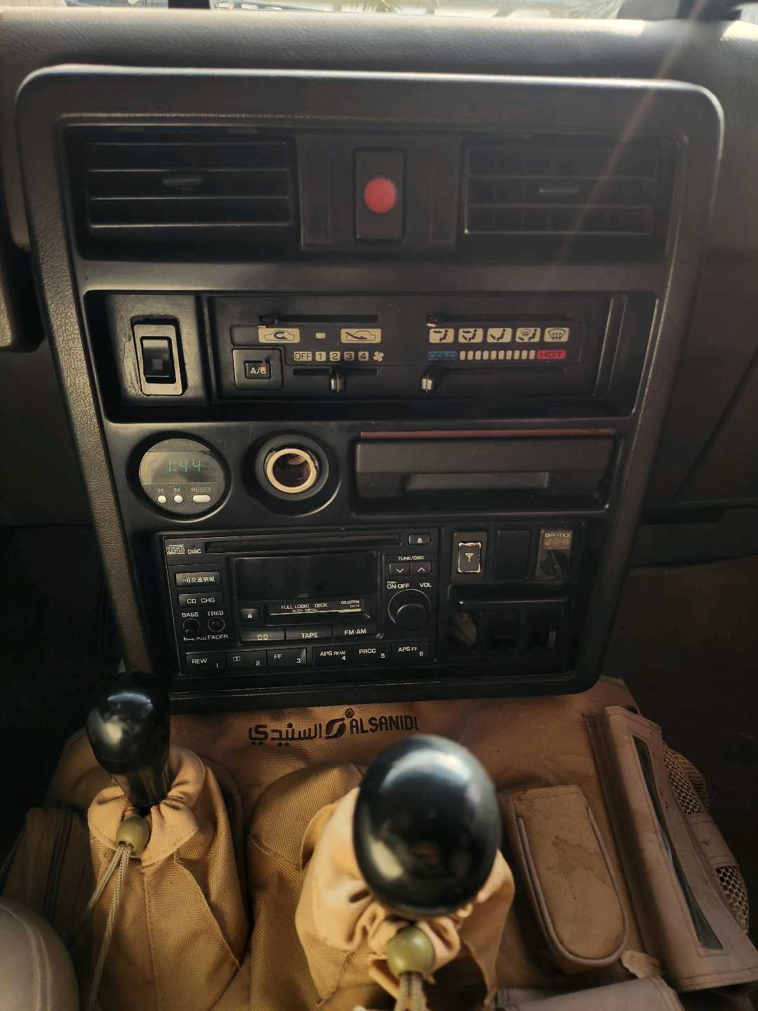 Car Image 1993 NISSAN PATROL 