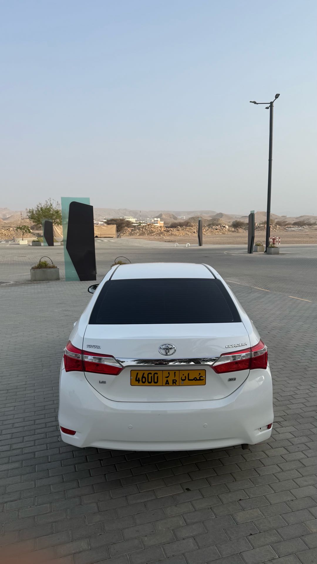 Car Image 2015 TOYOTA COROLLA XLI