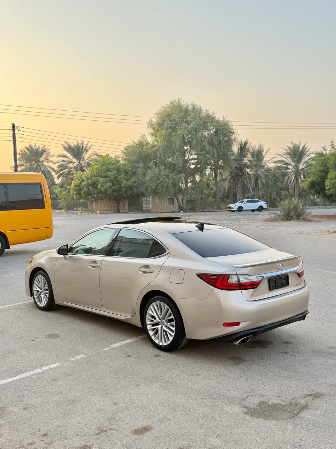 Car Image 2018 LEXUS ES 350