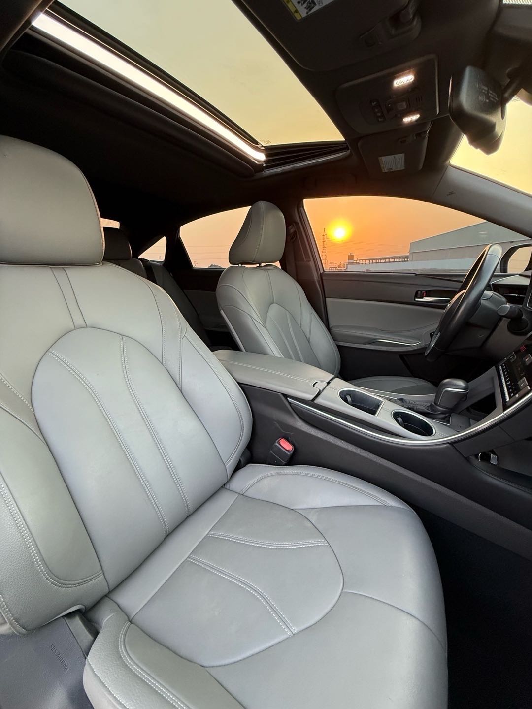 Car Image 2019 TOYOTA AVALON XLE